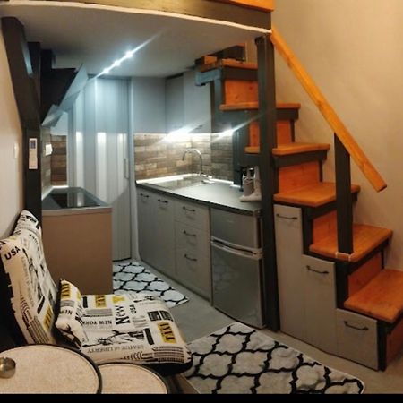 Youth Loft In Ano Poli เทสซาโลนิกิ ภายนอก รูปภาพ