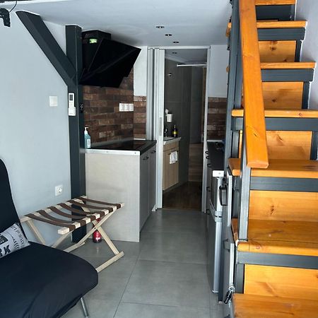 Youth Loft In Ano Poli เทสซาโลนิกิ ภายนอก รูปภาพ